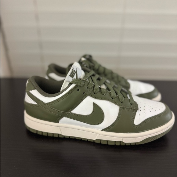 Nike | dunk low medium olive green | 7.5 - Picture 14 of 14